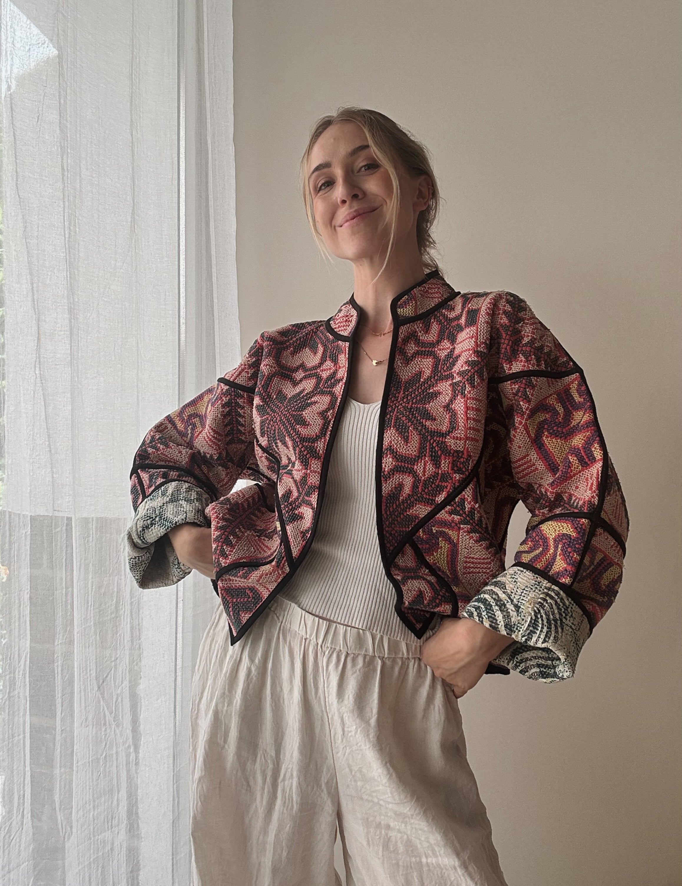 Handgemachte Jacke (Verschiedene Farben)