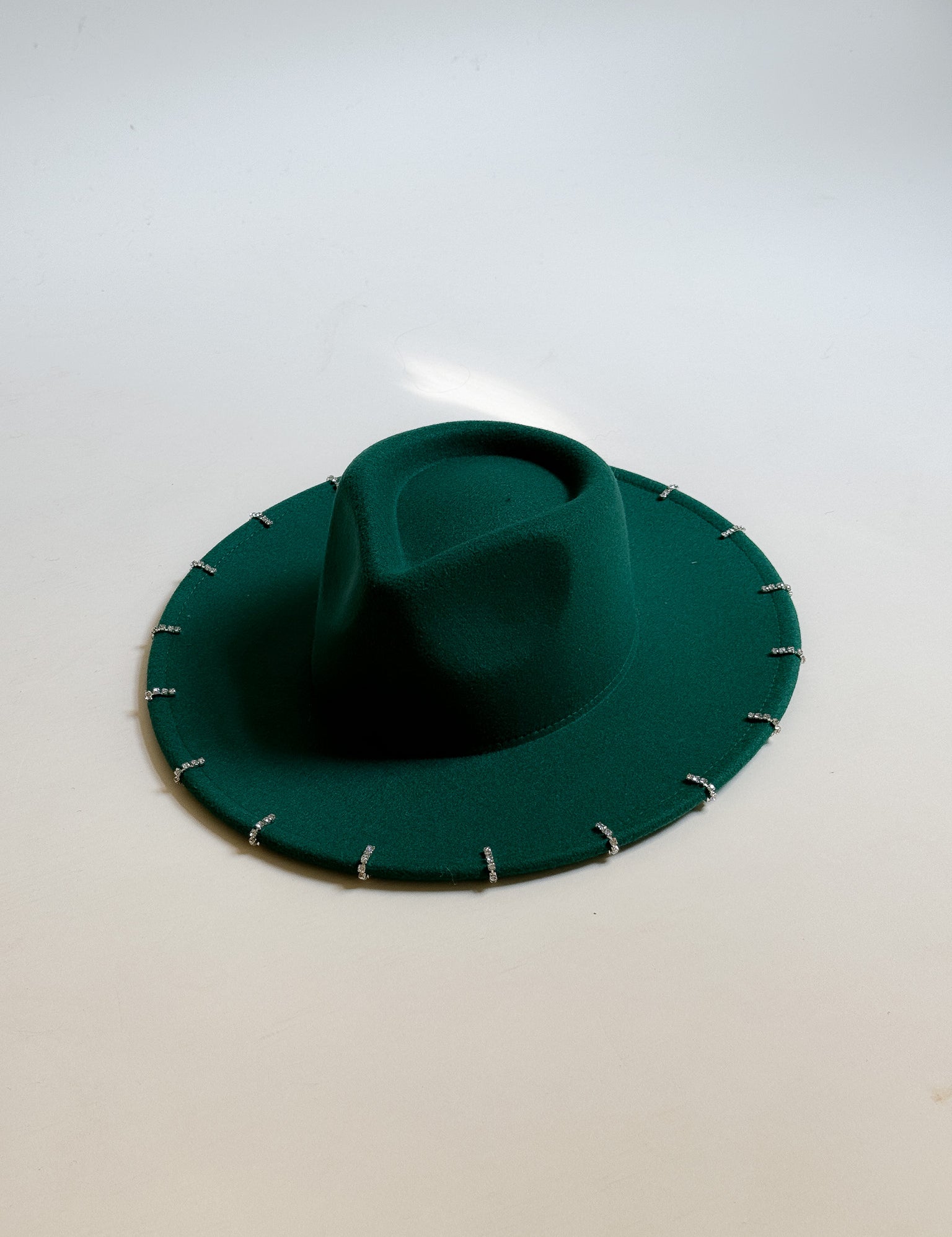 Hut FEDORA mit Ringen