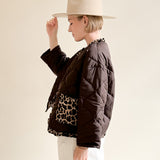 Gesteppte offene Jacke THILDA mit Leo Details